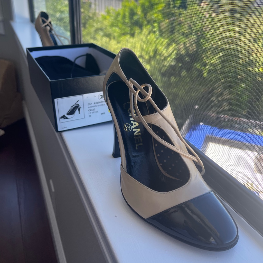 Chanel Sandals Size 37 Almost Brand New